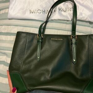 Michael Kors tote